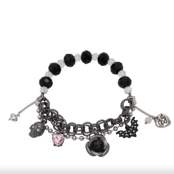 Betsey Johnson Skull Charm Stretch Bracelet New Halloween - Picture 1 of 2